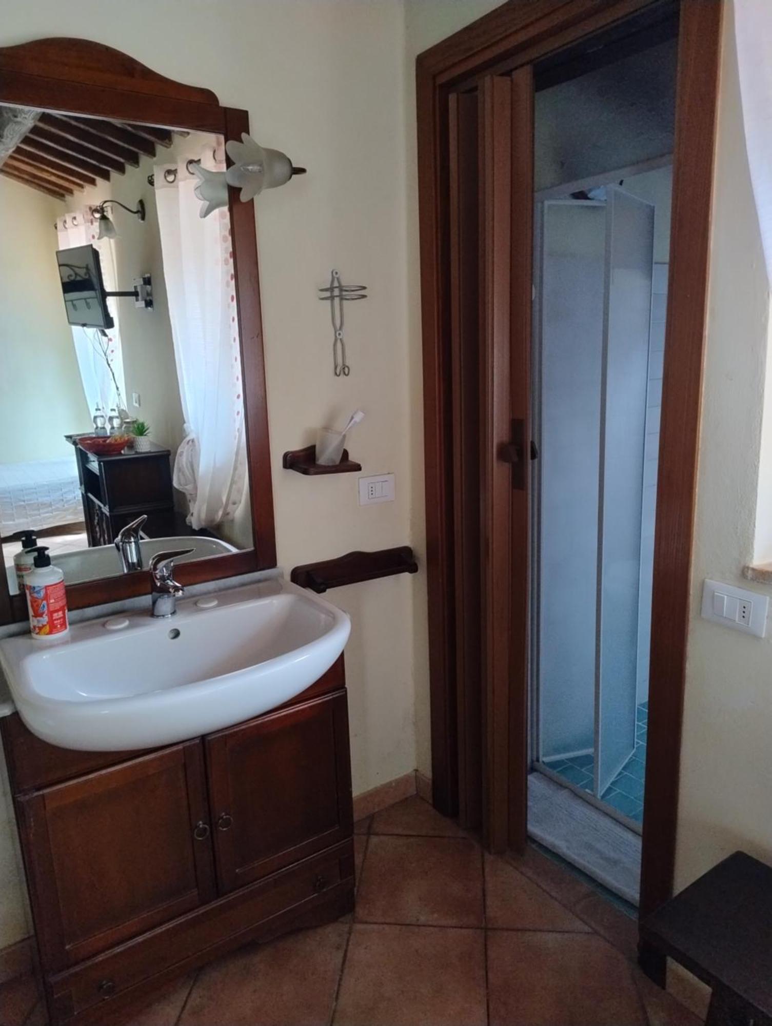 La Strega Ubriaca Bed & Breakfast Colle di Val d'Elsa Exterior photo