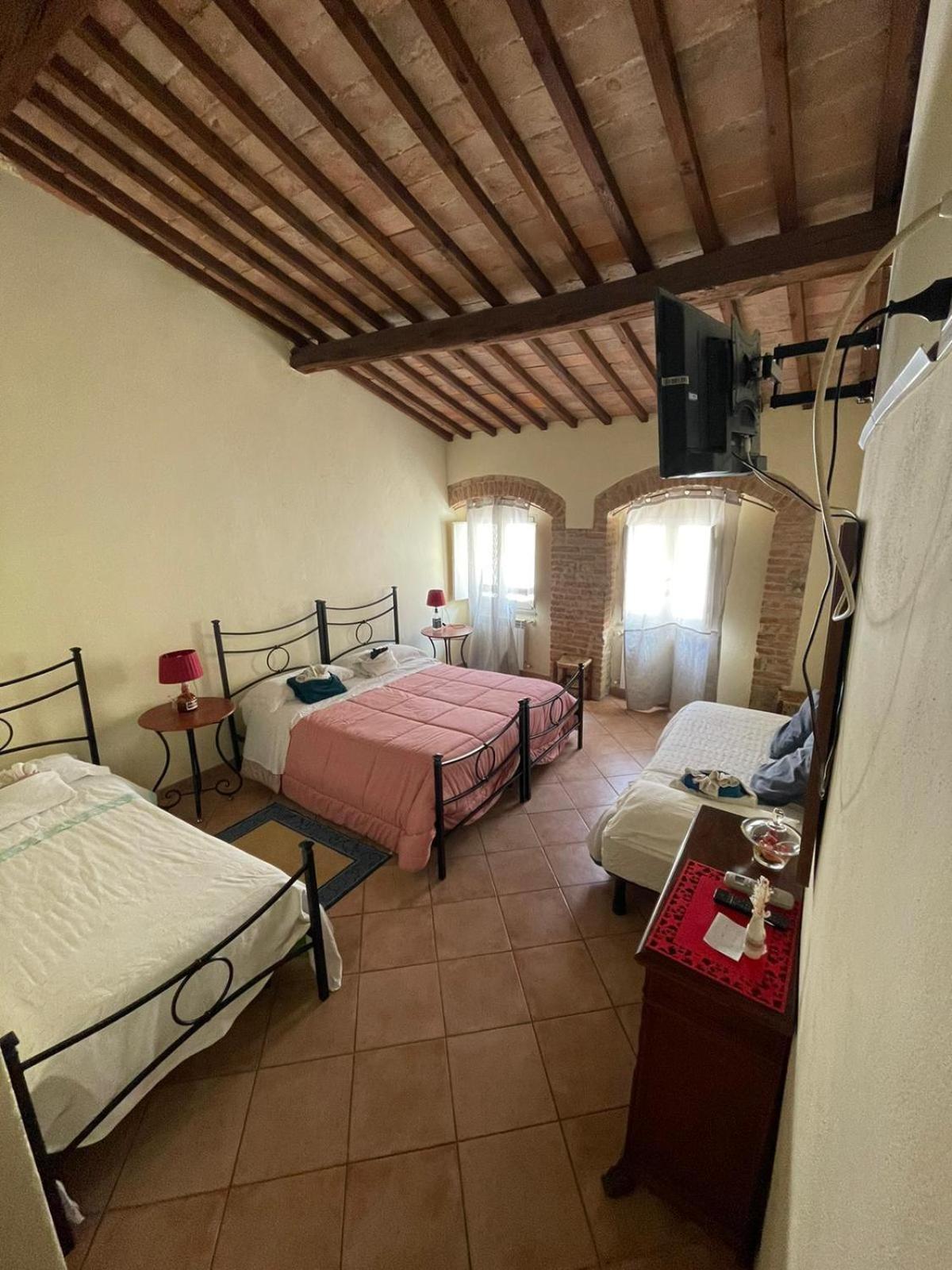 La Strega Ubriaca Bed & Breakfast Colle di Val d'Elsa Exterior photo